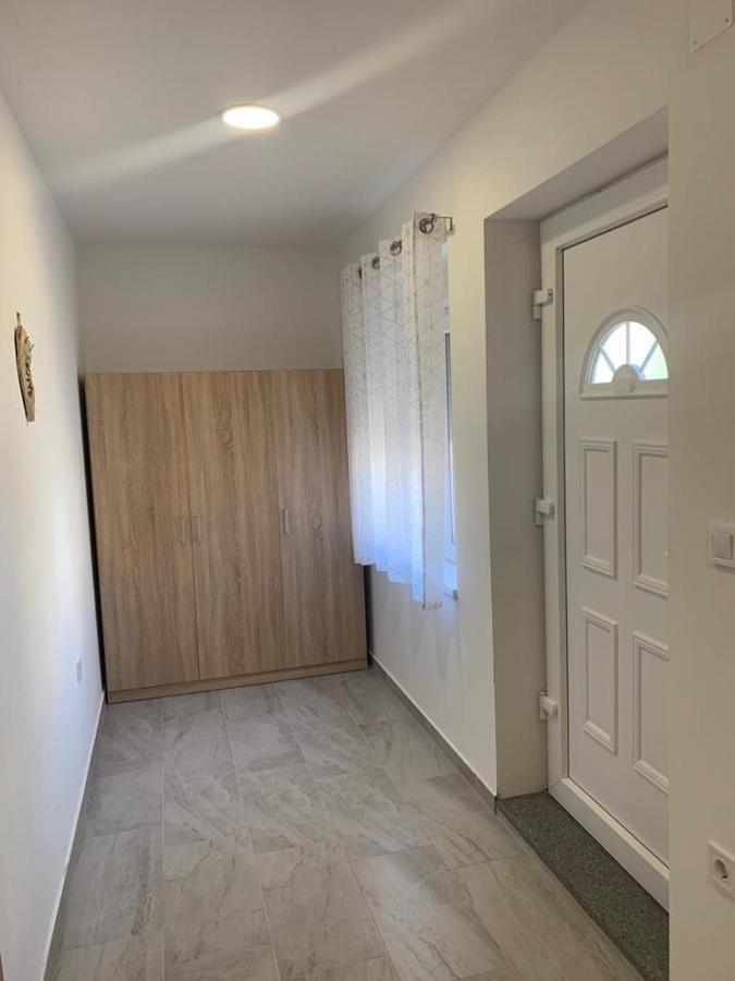 Apartman Dalija Vinkuran Eksteriør billede