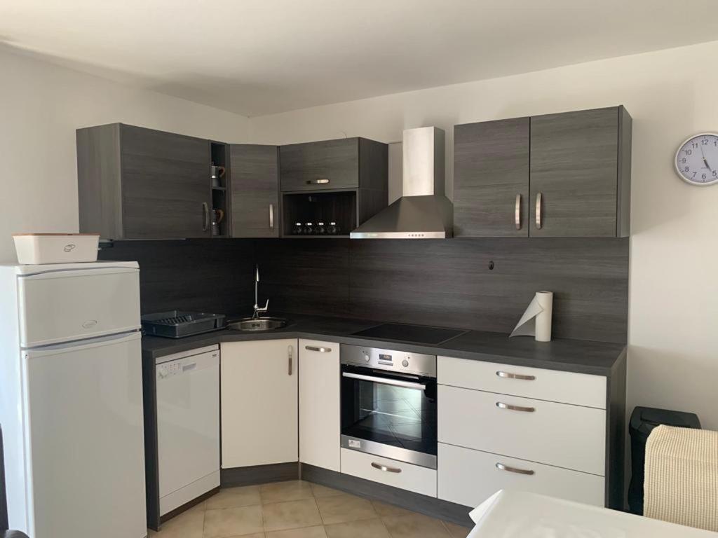 Apartman Dalija Vinkuran Eksteriør billede